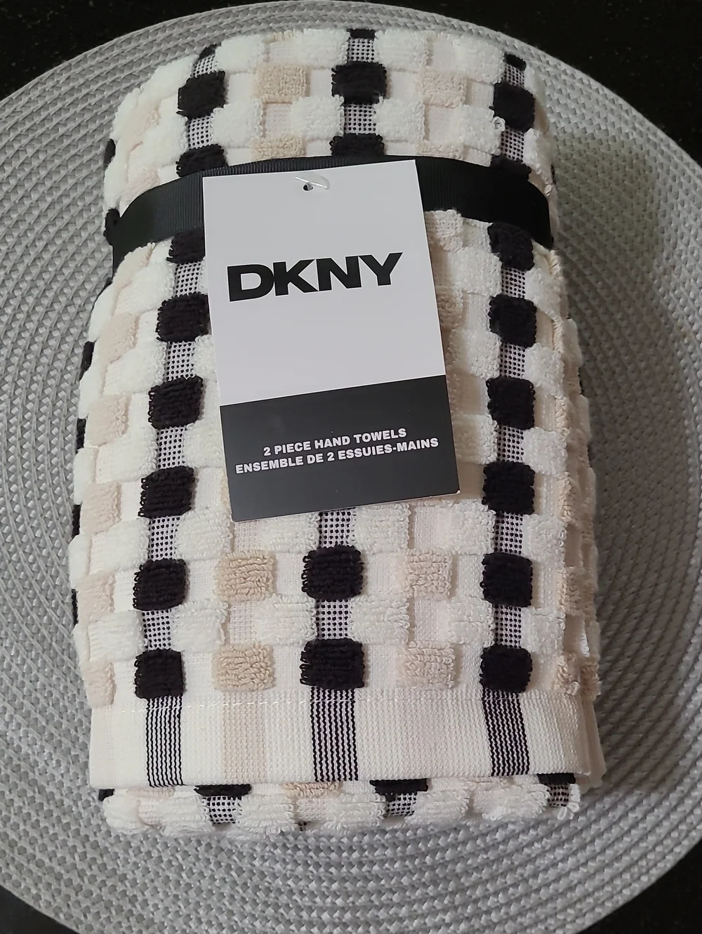 DKNY Maya Tile Hand Towel Set
